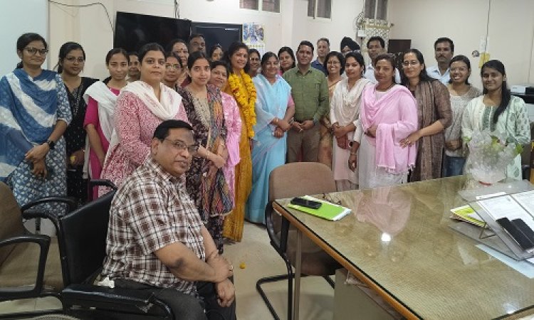 NEWS : जाजू कन्या कॉलेज से प्रोफेसर साधना सेवक सेवानिवृत्ति, सम्मान समारोह का हुआ आयोजन, यादगार पल और विचार छात्राओं से किए साझा, पढ़े खबर