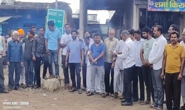 BIG NEWS : भारतीय सेना ने आतंकी ठिकानों को किया ढेर, तो ग्राम देवरी-खवासा में मनाया जश्न, ग्रामीणों ने की जमकर आतिशबाजी, पढ़े खबर