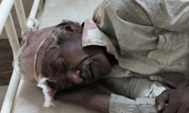 BIG NEWS : दुर्घटना में घायल व्यक्ति का जिला अस्पताल में उपचार जारी, परिजनों की तलाश में जुटी पुलिस, अगर आपके पास है कोई जानकारी, तो इन नंबरों पर करें संपर्क, पढ़े खबर