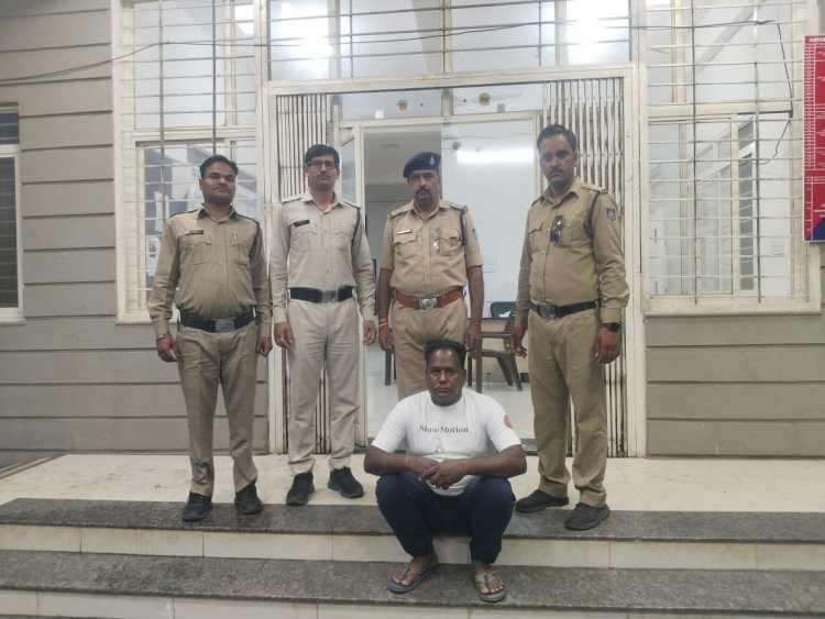 BIG NEWS: मान गए कैंट पुलिस, पत्रकार पर हमला करने के बाद फरार हुआ ओमप्रकाश भाटी, छुपने के लिए इस जगह को बनाया ठिकाना, सूचना पर खाकी ने दी दबिश, अब आरोपी गिरफ्तार, पढ़े खबर