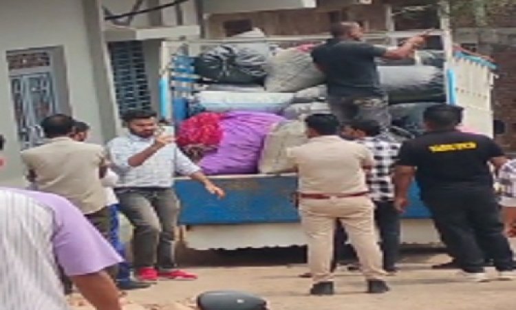 BIG NEWS : पिपलियामंडी के सोनी गांव में CBN की दबिश, राजेंद्र के घर में मिला मादक पदार्थ, 35 कट्टे जप्त, अब जांच शुरू, पढ़े खबर