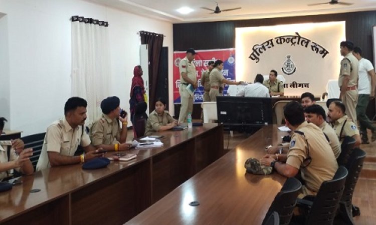BIG NEWS : पुलिस कंट्रोल रूम पर शिकायत निवारण एवं CM हेल्पलाईन शिविर संपन्न, एसपी अंकित जायसवाल ने की आमजन की सुनवाई, संतुष्टि पूर्वक किया निराकरण, अधिकारियों को भी दिए ये निर्देश, पढ़े खबर