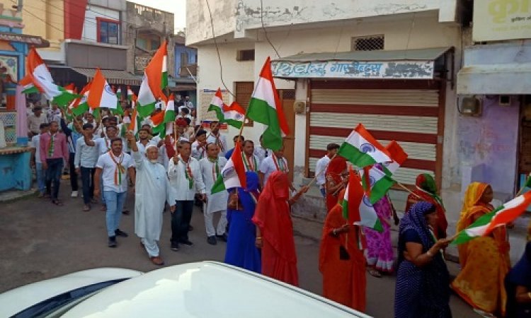 NEWS : ऑपरेशन सिंदूर, रामपुरा नगर में निकली विशाल तिरंगा यात्रा, इन्होंने जगह-जगह किया स्वागत, देश भक्ति की धुन ने कुछ यूं बधाई शोभा, पढ़े खबर