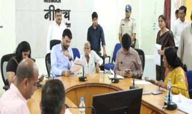 BIG NEWS : जनसुनवाई में पहुंची रास्‍ता विवाद की शिकायत, तो एक्शन में जिला कलेक्टर, DM चंद्रा ने राजस्‍व अधिकारियों को दिए ये निर्देश, क्या अब होगी ताबड़तोड़ कार्यवाहियां, पढ़े खबर