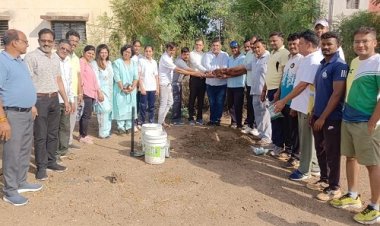 NEWS : विश्व पर्यावरण दिवस, NSSG ग्रुप ने यहां लगाएं नीम के पौधे, एएसपी सिसोदिया बोले- बढ़ते तापमान में गिरावट के लिये पेड़ लगाना जरूरी, पढ़े खबर
