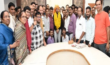 NEWS : CMO रितेश पाटीदार का तबादला और पदोन्नति एक साथ, अब बुरहानपुर में देंगे अपनी सेवाएं, मनासा नगर परिषद में खास कार्यक्रम का आयोजन, कुछ यूं दी बधाई एवं विदाई, पढ़े खबर