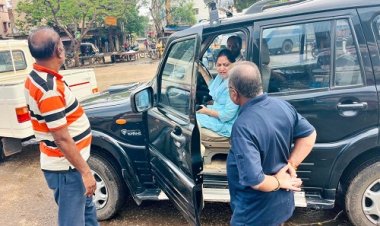 NEWS : सफाईकर्मी पहनेंगे ड्रेसकोड, गले में होगी आईडी भी, यहां दिखी गंदगी, तो दरोगा को लगाई फटकार, अब व्यवस्थाओं को दुरुस्त करने की दिखा में बढ़े कदम, एक्शन मोड में CMO दुर्गा बामनिया, नीमच के इन क्षेत्रों का निरिक्षण, अधिकारियों को दिए ये निर्देश, पढ़े खबर