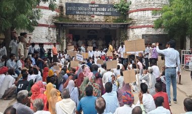 BIG NEWS : मांगरोल के प्रेमचंद की संदिग्ध परिस्तिथियों में मौत, निम्बाहेड़ा में समाजजन उतरे सड़कों पर, उपखंड कार्यालय में दिया धरना, मुख्यमंत्री के नाम सौंपा ज्ञापन, पूर्व मंत्री आंजना भी हुए शामिल, पढ़े खबर