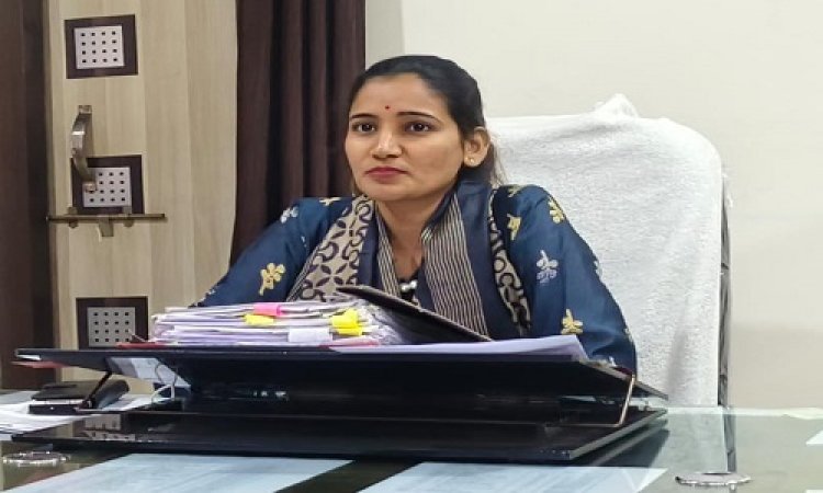 BIG NEWS : नीमच नगर पालिका में शासकीय योजनों में बड़ा घोटाला, अध्यक्ष स्वाति चौपड़ा ने की प्रेसवार्ता, बारी-बारी से किए कई बड़े खुलासे, तत्कालीन सीएमओं महेंद्र वशिष्ठ पर लगाएं गंभीर आरोप...! पढ़े खबर
