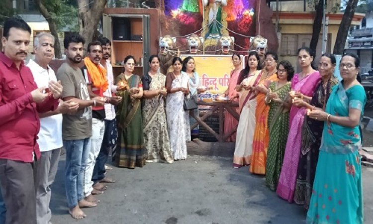 NEWS : अहमदाबाद विमान हादसा, विश्व हिंदू परिषद मातृशक्ति ने दी दिवंगतों को श्रद्धांजलि, दीप प्रज्वलित के बाद किया हनुमान चालीसा का पाठ, नीमच के इस चौराहे पर कार्यक्रम संपन्न, पढ़े खबर
