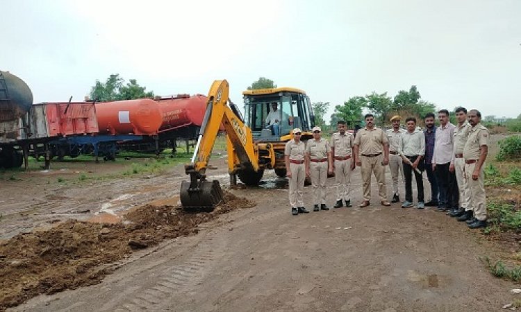 NEWS : राजस्व विभाग एवं पुलिस प्रशासन ने उपकारागृह की आवंटित भूमि से हटवाया अतिक्रमण, वरिष्ठ अधिकारियों के निर्देशन में हुई बड़ी कार्यवाही, पढ़े खबर