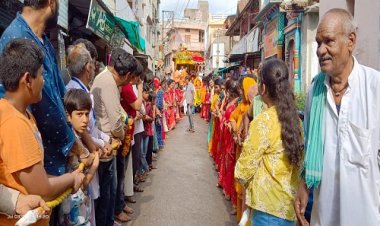 NEWS : मनासा में पहली बार निकली भगवान जगन्नाथ की यात्रा, भक्तों ने खिंचा रथ, और सैकड़ों नगरवासी हुए शामिल, नगर में उमड़ा आस्था का सैलाब, पढ़े खबर