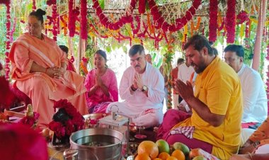 BIG NEWS : गुरु पूर्णिमा पर्व, लेवड़ा के श्री शिव-शक्ति धाम पर उमड़ा आस्था का सैलाब, समाजसेवी अशोक अरोरा ने की पूजा-अर्चना, गुरु का लिया आशीर्वाद, पढ़े खबर