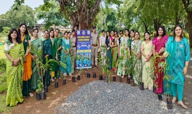 NEWS : इनरव्हील डायमंड ने चलाया अभियान, बघाना थाने पहुंची महिलाएं, किया पौधरोपण, और लगाएं ट्री गार्ड, फिर शपथ भी ली, पढ़े खबर