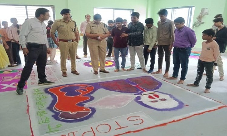 BIG NEWS : जागरूकता फैलाने का अनूठा प्रयास, बच्चों ने बनाई रांगोली और चित्रकला, नशे से दूर रहने का दिया संदेश, गरोठ क्षेत्र में इस खास प्रतियोगिता का हुआ आयोजन, अब हर तरफ हो रही चर्चा, पढ़े खबर
