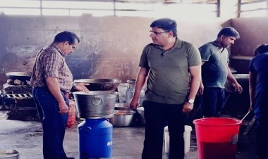 BIG NEWS : त्यौहारों को लेकर नीमच में खाद्य विभाग अलर्ट, मिठाई के इन कारखानों में ताबड़तोड़ कार्यवाही, मावा और मसालों के लिए नमूने, पढ़े खबर