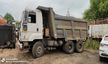 BIG NEWS : खनिज विभाग की नीमच जिले में बड़ी कार्यवाही, अवैध परिवहन करते डंपर और ट्रैक्टर जप्त, पुलिस अभिरक्षा में किए खड़े, पढ़े खबर