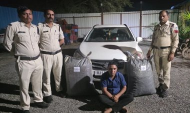 BIG NEWS : लक्जरी कार में नशे की तस्करी, सूचना मिलते ही नयागांव पुलिस ने की घेराबंदी, फिर बड़ी कार्यवाही, अवैध मादक पदार्थ की खैप जप्त, राजस्थान का राधेश्याम भी गिरफ्तार, पढ़े खबर