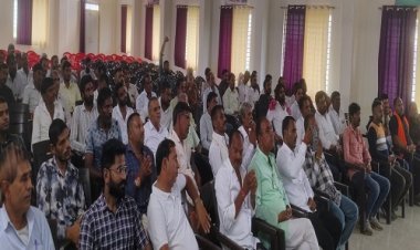 NEWS : नीमच जिला गुर्जर समाज की वार्षिक बैठक संपन्न, डिजिटल पत्रिका का हुआ विमोचन, सामूहिक विवाह सम्मलेन और छात्रावास निर्माण पर किया विचार विमर्श, पढ़े खबर