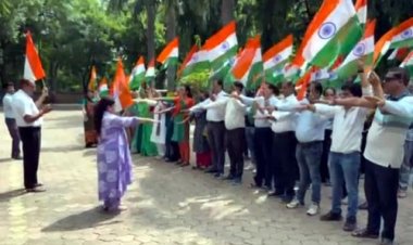 NEWS : हर घर तिरंगा एवं स्वच्छता अभियान, नीमच नगर पालिका में खास कार्यक्रम संपन्न, CMO ने दिलाई शपथ, अधिकारी-कर्मचारियों ने कुछ यूं दिया देशभक्ति का संदेश, पढ़े खबर