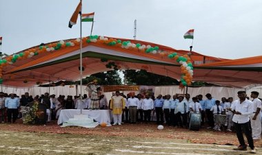 HAPPY INDEPENDENCE DAY : स्कूली बच्चों ने निकाली प्रभात फैरी, पहले नगर परिषद में, फिर यहां हुआ सार्वजनिक ध्वजारोहण, रामपुरा नगर में कुछ यूं मनाया गया स्वतंत्रता दिवस, पढ़े खबर