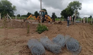 BIG NEWS : नीमच जिले के इस गांव में पहुंची प्रशासन की टीम, शासकीय भूमि को अतिक्रमण से कराया मुक्त, जावद तहसीलदार गर्ग ने की बड़ी कार्यवाही, पढ़े खबर