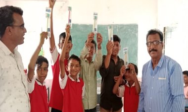 NEWS : मनासा क्षेत्र के इस शासकीय स्कूल में मनाया राष्ट्रीय खेल दिवस, विद्यार्थियों ने कबड्डी सहित इन खेलों में दिखाया दम, विजेताओं को किया पुरस्कृत, पढ़े खबर