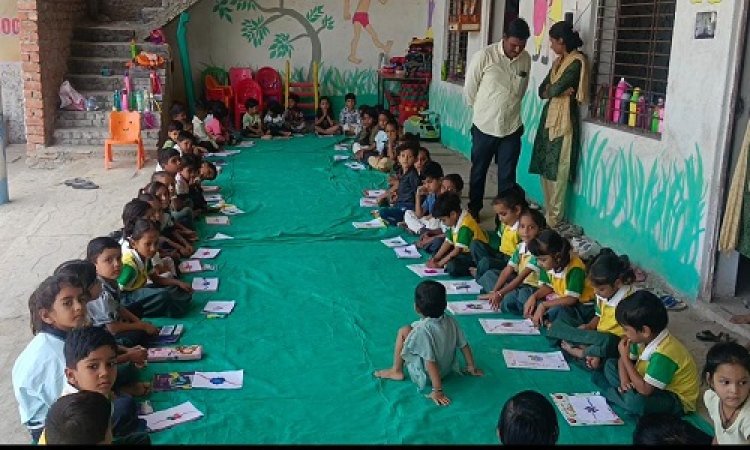 NEWS : चीताखेड़ा गांव के इस स्कूल में हुआ खास कार्यक्रम, विद्यार्थियों ने दिखाई अपनी प्रतिभा, और तैयार की राखियां, विजेताओं को ट्रॉफी और नगद पुरस्कार से किया सम्मानित, पढ़े खबर