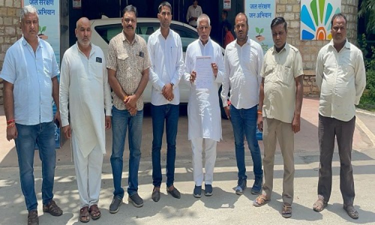 NEWS : भाजपा सरकार का मेधावी बालिकाओं के साथ घोर अन्याय, सुरेंद्रसिंह जाड़ावत के गंभीर आरोप, बोले- छात्राओं को मिलने वाली पुरस्कार राशि में हुई भारी कटौती, पढ़े खबर