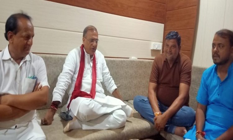 NEWS : सांसद सुधीर गुप्ता पहुंचे रामपुरा, तो भाजपा कार्यकर्ताओं ने किया जोरदार स्वागत, फिर विकास कार्यों को लेकर की चर्चा, और दिया ये आश्वासन, पढ़े खबर