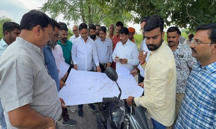 BIG NEWS : विधायक आक्या की पहल, झांझरिया तालाब का होगा भव्य सौंदर्यीकरण, करोड़ों की राशि हुई स्वीकृत, पर्यटन और पर्यावरण को मिलेगा बढ़ावा, निरीक्षण में दिखाया विजन, पढ़े खबर