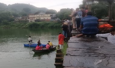 BIG NEWS : तालाब में नहाने पहुंचा बालक, फिर चंद मिनटों बाद हुई अनहोनी, पानी की गहराई में समाया गोलू, घंटों की मशक्कत के बाद रेस्क्यू टीम को मिली सफलता, यहां मिला शव, रामपुरा पुलिस जुटी जांच में, पढ़े खबर