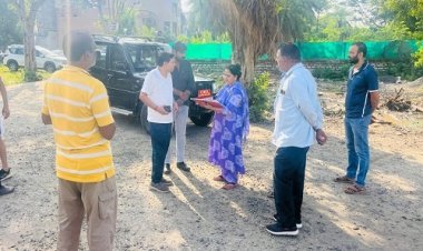 BIG NEWS : सूरज उगने के साथ शहर भ्रमण पर निकली CMO दुर्गा बामनिया, नीमच की इन कॉलोनियों का किया निरिक्षण, फिर व्यवस्थाओं को सुधारने के दिये निर्देश, पढ़े खबर