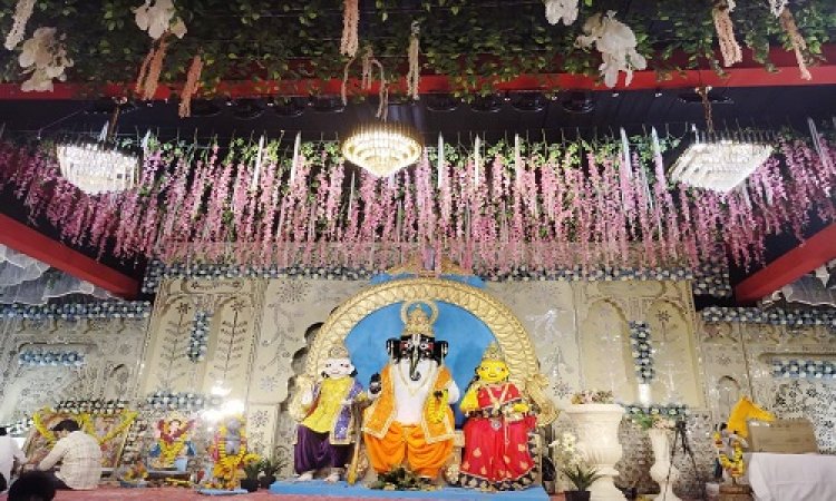 BIG NEWS : नीमच का दशहरा मैदान बना श्री जगन्नाथ गणेश धाम, बप्पा का रोजाना नए रूप में हो रहा श्रृंगार, आज सजेगा सावरिया सेठ का दरबार, और 56 भोग का भी आयोजन, पढ़े खबर