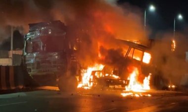 BIG NEWS : चित्तौड़गढ़ जिले में काल का तांडव, आधी रात को भीषण सड़क हादसा, टक्कर के बाद ट्रक और ट्रेलर में लगी आग, एक की जिंदा जलकर मौत, तो इन्होंने कूदकर बचाई अपनी जान, पढ़े खबर