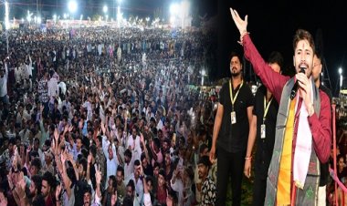 NEWS : भजन संध्या में उमड़ी भीड़, दशहरा मैदान में गूंजे जयकारे, सांवलिया सेठ की महिमा पर झूम उठा मनासा, गौकुल शर्मा ने दी एक से बढ़कर एक भजनों की प्रस्तुति, पढ़े खबर