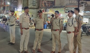 BIG NEWS : पुलिस कप्तान विनोद कुमार मीणा निकले शहर में, इन क्षेत्रों का किया पैदल भ्रमण, और यातायात व्यवस्थाओं का लिया जायजा, फिर इन्हें दिए निर्देश, पढ़े खबर