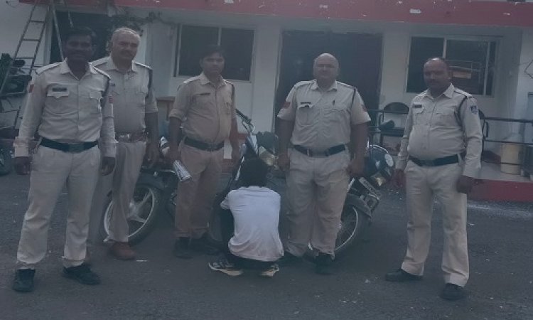 BIG NEWS : नाहरगढ़ थाने पहुंची बाइक चोरी की शिकायत, फिर हरकत में आई पुलिस, और की बड़ी कार्यवाही, खाईखेडा गांव का आरोपी लक्ष्मण गिरफ्तार, पूछताछ में कर दिए बड़े खुलासे, पढ़े खबर
