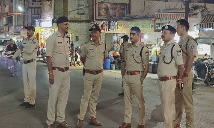 BIG NEWS : पुलिस कप्तान विनोद कुमार मीणा निकले शहर में, इन क्षेत्रों का किया पैदल भ्रमण, और यातायात व्यवस्थाओं का लिया जायजा, फिर इन्हें दिए निर्देश, पढ़े खबर