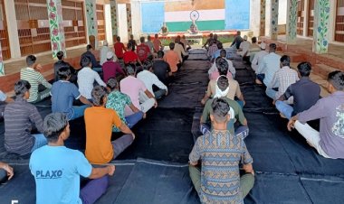 NEWS : जिला विधिक सेवा प्राधिकरण की टीम पहुंची कनावटी जेल, विशाल शिविर का आयोजन संपन्न, बंदियों को कराया योग एवं प्राणायाम का अभ्यास, विस्तृत जानकारियां भी दी, पढ़े खबर