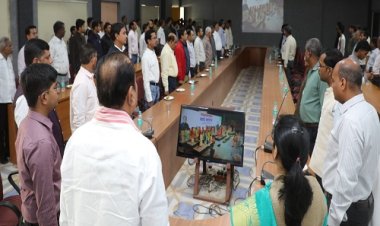 NEWS : जिला पंचायत नीमच में हुआ सामूहिक वंदे मातरम् गायन, पीएम मोदी का दिल्ली से लाइव प्रसारण भी देखा व सुना, पढ़े खबर