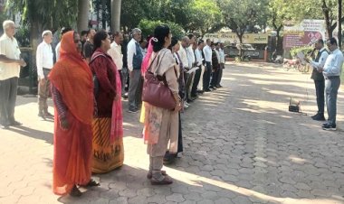 NEWS : नगर पालिका में सामूहिक वंदे मातरम गीत का हुआ आयोजन, भारत माता की जय के उद्घोष से गूंजा परिसर, पढ़े खबर
