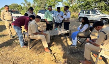 BIG NEWS : लाइसेंस की शर्तो का उल्लंघन, तो हरकत में आया जिला प्रशासन, एसडीएम और टीम पहुंची अठाना, मैग्जिन के तीन गोदामों को किया सील, पढ़े खबर