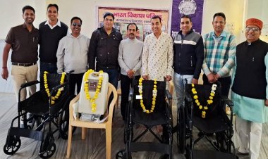 NEWS : माता के भक्तों की राह हुई आसान, मंदिर में सौंपी ट्राई साइकिल और ऑक्सीजन कंसंट्रेटर, नई सुविधा की शुरुआत, भारत विकास परिषद की जरूरतमंदों के लिए अनूठी पहल, पढ़े खबर