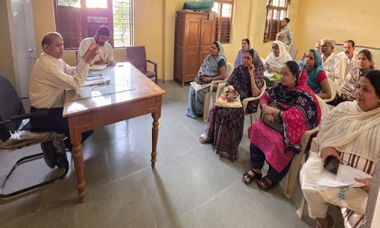 NEWS : एडीएम बी.एस. कलेश ने किया नवीन बंदोबस्त ग्रामों का निरीक्षण, बटांकन कार्य का भी लिया जायजा, इन कार्यो की कुछ यूं की समीक्षा, पढ़े खबर