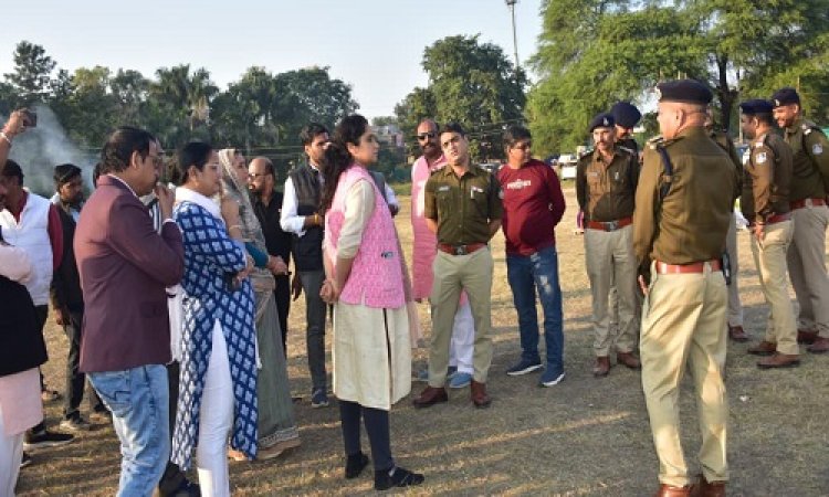 BIG NEWS : बाबा पशुपतिनाथ मेले का भव्य आयोजन, प्रसिद्ध गायक कैलाश खेर इस दिन पहुंचेंगे मंदसौर, जिला कलेक्टर ने कार्यक्रम स्थल का किया निरीक्षण, व्यवस्थाओं की समीक्षा के साथ अधिकारियों को दिए ये निर्देश, पढ़े खबर