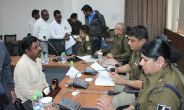 BIG NEWS : SP मंदसौर बने आमजनो की पहली पसंद,जो कोई आया इनके पास,तो नहीं लोटा वो निराश,एक के बाद एक शिकायते,और फिर उनका ऐसे तत्काल निराकरण,पढ़े ये खबर