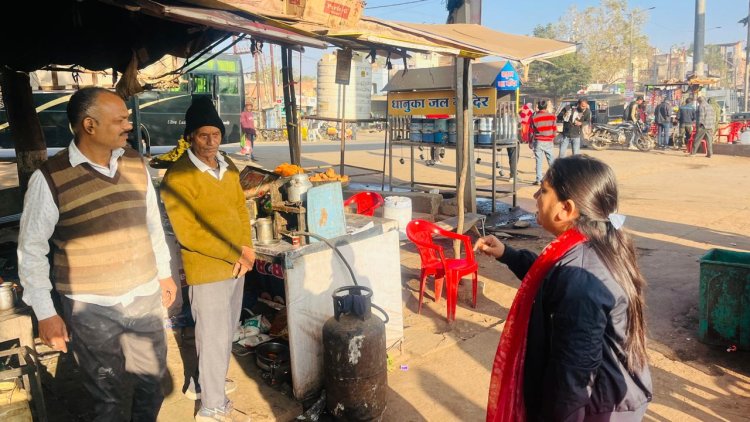 BIG NEWS : नीमच के इन क्षेत्रों में पहुंची सीएमओ बामनिया, जाना सफाई व्यवस्था का हाल, दुकानों के सामने से हटवाया अतिक्रमण, तो इन्हें दी चेतावनी, ताबड़तोड़ कार्यवाही के क्यों दिए निर्देश, पढ़े खबर