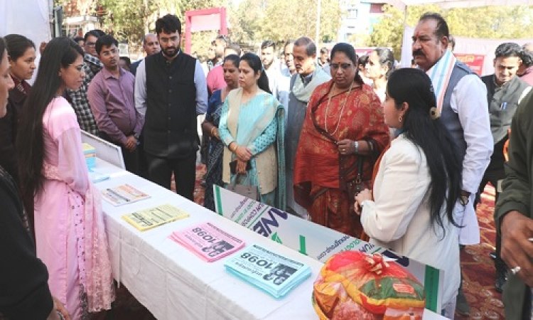 NEWS : नीमच के टाउन हॉल में हुआ ये खास कार्यक्रम, तो अवलोकन करने पहुंची प्रभारी मंत्री सुश्री भूरिया, जैविक हाट बाजार और प्रदर्शनी की कुछ यूं की सराहना, पढ़े खबर