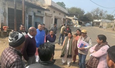 BIG NEWS : पहले हुई ये शिकायत,फिर अफसर मौके पर! नीमच मंडी में SDM की दबिश से हिल गया सिस्टम,औचक निरीक्षण में खुली मंडी की अव्यवस्था की पोल, सुधार नहीं हुआ तो कार्रवाई के संकेत, पढ़े ये खबर